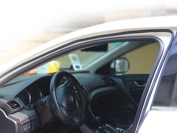 汽車行（háng）業